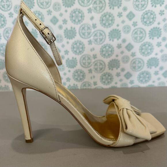 Guess Womens Sancia 8.5 Dress Sandals Heels Stilettos Cream Bows Ankle Strap - Picture 4 of 11